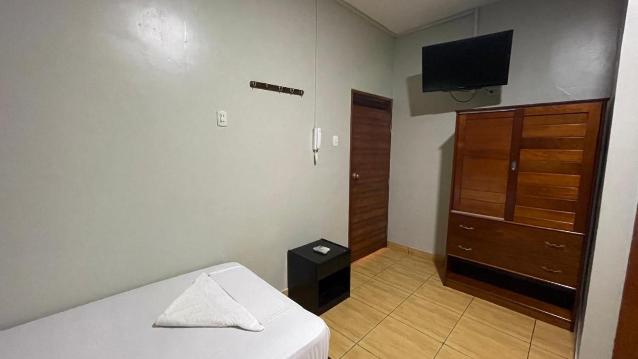 Alojamiento Tahuari Iquitos Exteriér fotografie